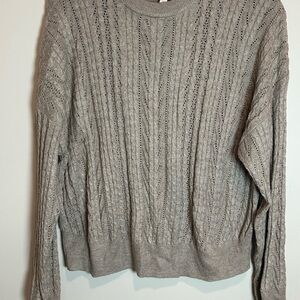 Women’s Gray Cable Knit Sweater
